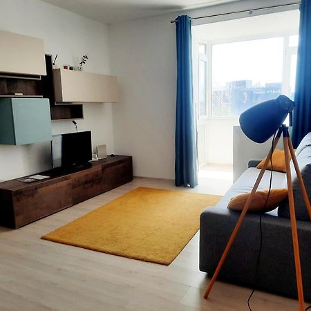 Cozy Apartment At Gara De Nord Bucarest Extérieur photo